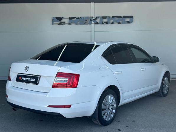 Skoda Octavia III (A7) с пробегом 2014 года, цена 819 000 рублей, 607000 км, лифтбек, Автокод Объявления
