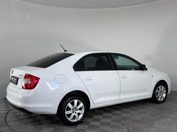 Skoda Rapid I с пробегом 2016 года, цена 985 000 рублей, 171600 км, лифтбек, Автокод Объявления