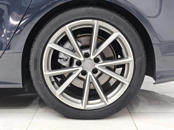 Audi A7 I (4G) Рестайлинг с пробегом 2015 года, цена 2 222 000 рублей, 274000 км, лифтбек, Автокод Объявления