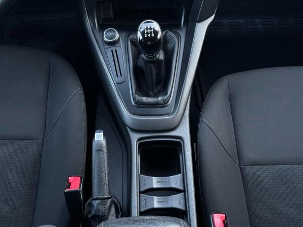 Ford Focus III Рестайлинг с пробегом 2018 года, цена 1 049 000 рублей, 123979 км, хэтчбек, Автокод Объявления