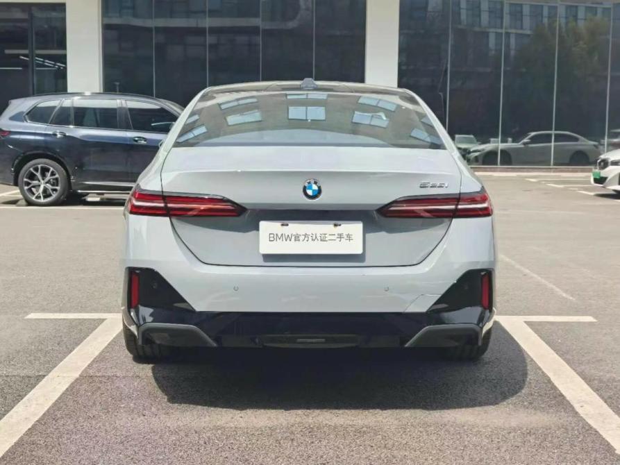 BMW 5 серии VIII (G60/G61/G68) Краснодар  - изображение 4