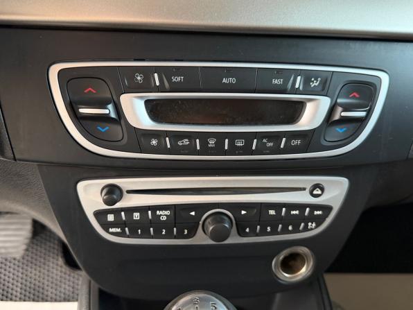 Renault Fluence I с пробегом 2010 года, цена 675 000 рублей, 208700 км, седан, Автокод Объявления