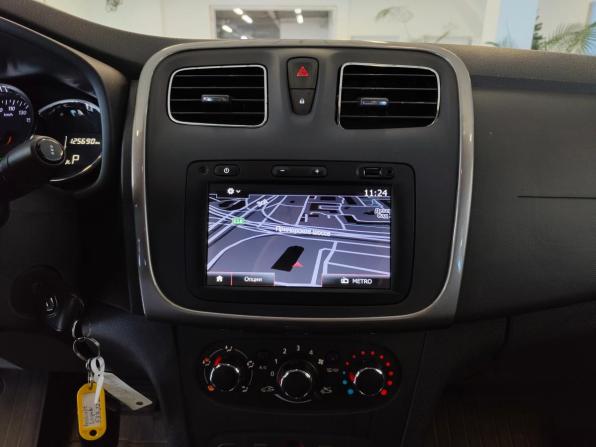 Renault Logan II Рестайлинг с пробегом 2019 года, цена 950 000 рублей, 125690 км, седан, Автокод Объявления
