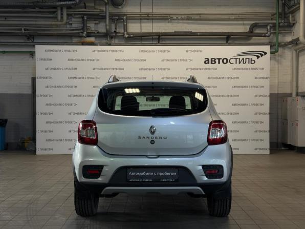 Renault Sandero II Рестайлинг с пробегом 2020 года, цена 1 229 000 рублей, 66950 км, хэтчбек, Автокод Объявления