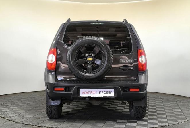Chevrolet Niva I Рестайлинг с пробегом 2017 года, цена 750 000 рублей, 116821 км, внедорожник, Автокод Объявления