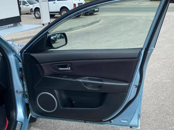 Mazda 3 I (BK) Рестайлинг с пробегом 2006 года, цена 575 000 рублей, 287031 км, хэтчбек, Автокод Объявления