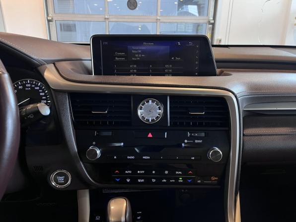 Lexus RX IV с пробегом 2018 года, цена 3 675 000 рублей, 129574 км, внедорожник, Автокод Объявления