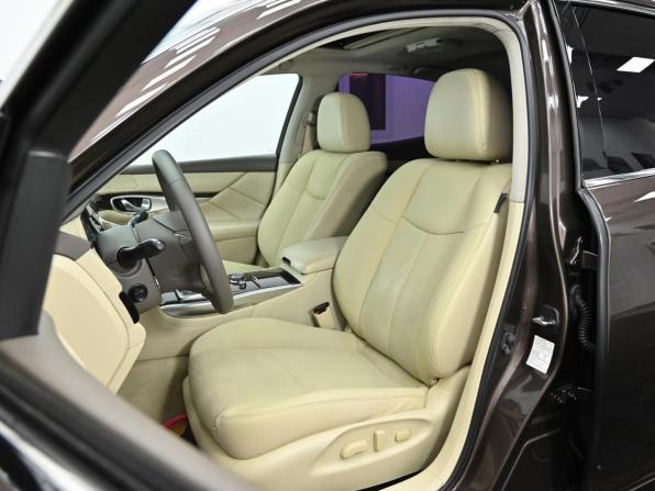 Infiniti Q70 I Рестайлинг с пробегом 2015 года, цена 2 049 000 рублей, 136000 км, седан, Автокод Объявления