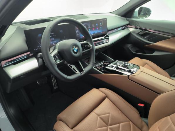 BMW 5 серии VIII (G60/G61/G68) с пробегом 2025 года, цена 9 500 000 рублей, 6541 км, седан, Автокод Объявления