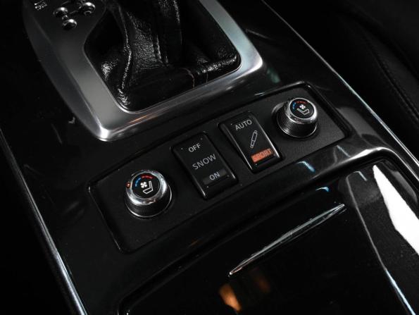 Infiniti QX70 с пробегом 2013 года, цена 2 525 000 рублей, 151643 км, внедорожник, Автокод Объявления