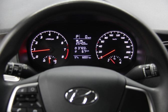 Hyundai Solaris II Рестайлинг с пробегом 2021 года, цена 1 635 200 рублей, 60031 км, седан, Автокод Объявления