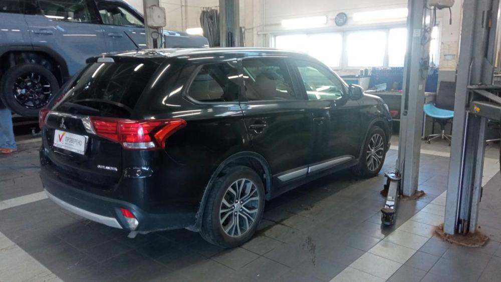 Mitsubishi Outlander III Рестайлинг 2 Санкт-Петербург  - изображение 3