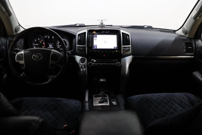 Toyota Land Cruiser 200 Series Рестайлинг 1 с пробегом 2015 года, цена 4 600 000 рублей, 190337 км, внедорожник, Автокод Объявления