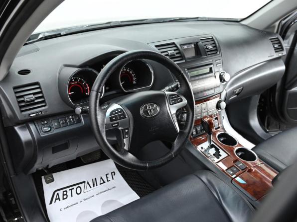 Toyota Highlander II (XU40) Рестайлинг с пробегом 2013 года, цена 1 299 000 рублей, 138358 км, внедорожник, Автокод Объявления