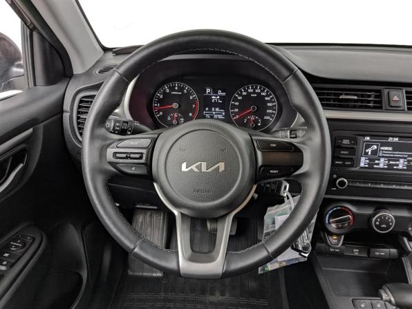 Kia Rio IV Рестайлинг с пробегом 2022 года, цена 1 945 000 рублей, 25759 км, хэтчбек, Автокод Объявления