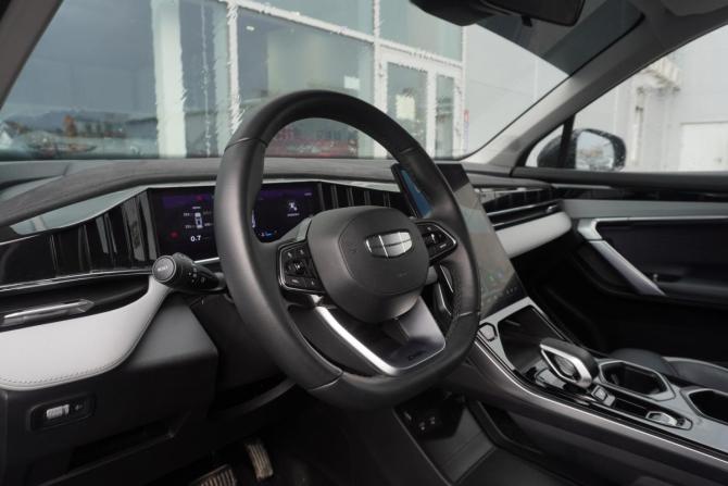 Geely Atlas II с пробегом 2024 года, цена 2 828 000 рублей, 12900 км, внедорожник, Автокод Объявления