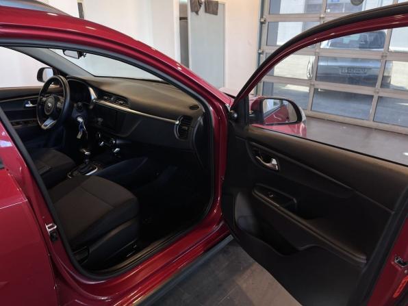 Kia Rio IV Рестайлинг с пробегом 2021 года, цена 2 052 000 рублей, 22215 км, хэтчбек, Автокод Объявления