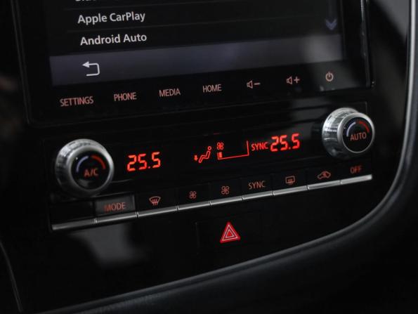 Mitsubishi Outlander III Рестайлинг 3 с пробегом 2020 года, цена 2 249 000 рублей, 129989 км, внедорожник, Автокод Объявления