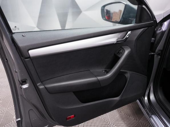 Skoda Octavia III (A7) с пробегом 2013 года, цена 773 000 рублей, 280000 км, лифтбек, Автокод Объявления