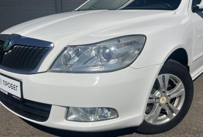 Skoda Octavia II (A5) Рестайлинг с пробегом 2012 года, цена 890 000 рублей, 188743 км, лифтбек, Автокод Объявления