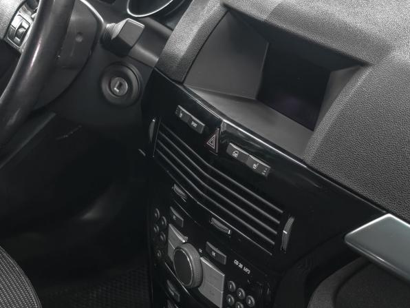 Opel Astra H Рестайлинг с пробегом 2011 года, цена 539 900 рублей, 212000 км, универсал, Автокод Объявления