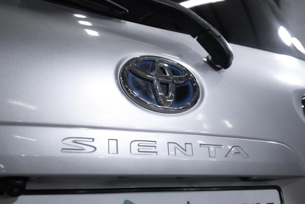 Toyota Sienta II Тюмень  - изображение 13