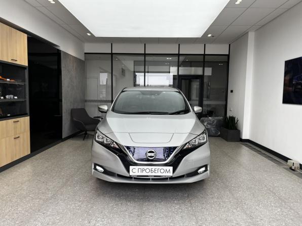 Nissan Leaf II (ZE1) с пробегом 2018 года, цена 1 340 000 рублей, 125000 км, хэтчбек, Автокод Объявления