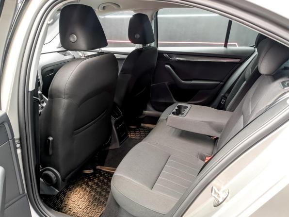 Skoda Octavia III (A7) Рестайлинг с пробегом 2020 года, цена 2 065 000 рублей, 61478 км, лифтбек, Автокод Объявления