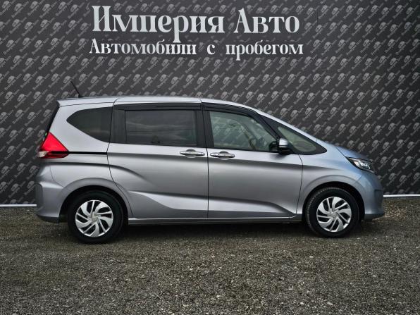 Honda Freed II Рестайлинг с пробегом 2019 года, цена 1 495 000 рублей, 168000 км, компактвэн, Автокод Объявления