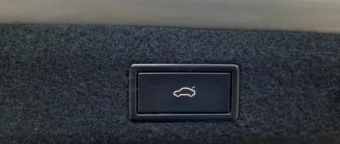 Skoda Octavia IV (A8) с пробегом 2021 года, цена 2 240 000 рублей, 110845 км, лифтбек, Автокод Объявления