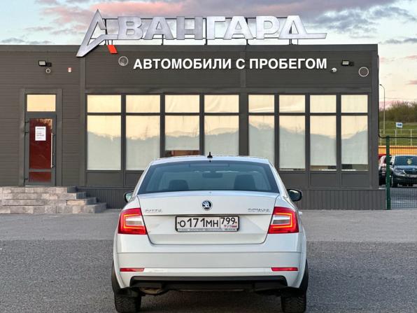Skoda Octavia III (A7) Рестайлинг с пробегом 2018 года, цена 1 700 000 рублей, 122924 км, лифтбек, Автокод Объявления