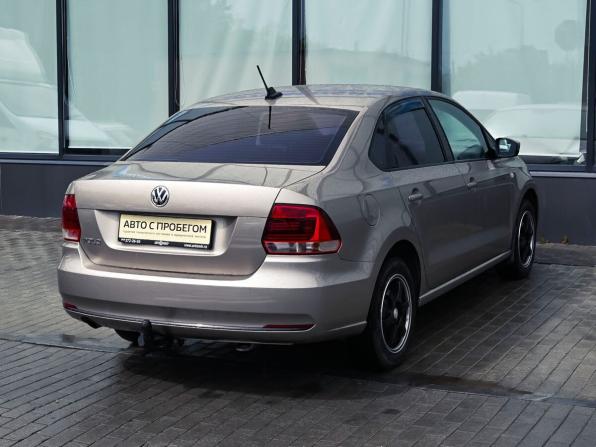 Volkswagen Polo V Рестайлинг с пробегом 2017 года, цена 1 089 000 рублей, 190471 км, седан, Автокод Объявления