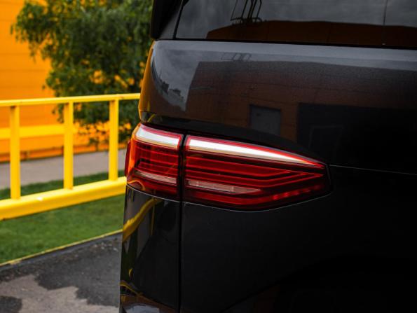 Volkswagen Multivan T7 с пробегом 2022 года, цена 4 099 000 рублей, 59704 км, минивэн, Автокод Объявления