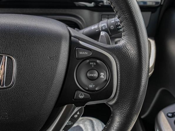 Honda Stepwgn V Рестайлинг с пробегом 2018 года, цена 2 200 000 рублей, 109292 км, минивэн, Автокод Объявления