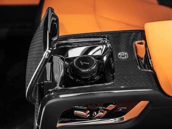 Новый Rolls-Royce Cullinan I 2024 года, цена 78 400 000 рублей, внедорожник, Автокод Объявления