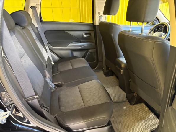Mitsubishi Outlander III Рестайлинг 2 с пробегом 2017 года, цена 1 599 000 рублей, 157100 км, внедорожник, Автокод Объявления