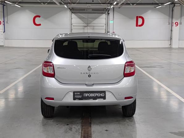 Renault Sandero II с пробегом 2016 года, цена 830 000 рублей, 67593 км, хэтчбек, Автокод Объявления