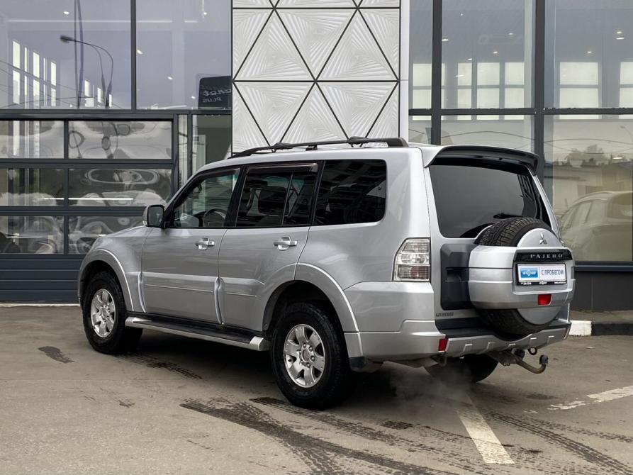 Mitsubishi Pajero IV Рестайлинг 1 Москва  - изображение 7