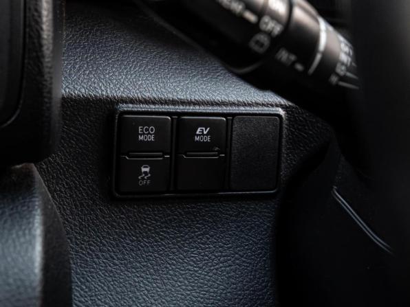Toyota Sienta II Рестайлинг с пробегом 2019 года, цена 1 800 000 рублей, 87678 км, компактвэн, Автокод Объявления