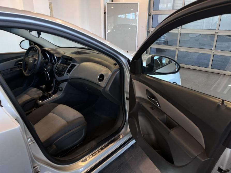 Chevrolet Cruze I Чебоксары  - изображение 27