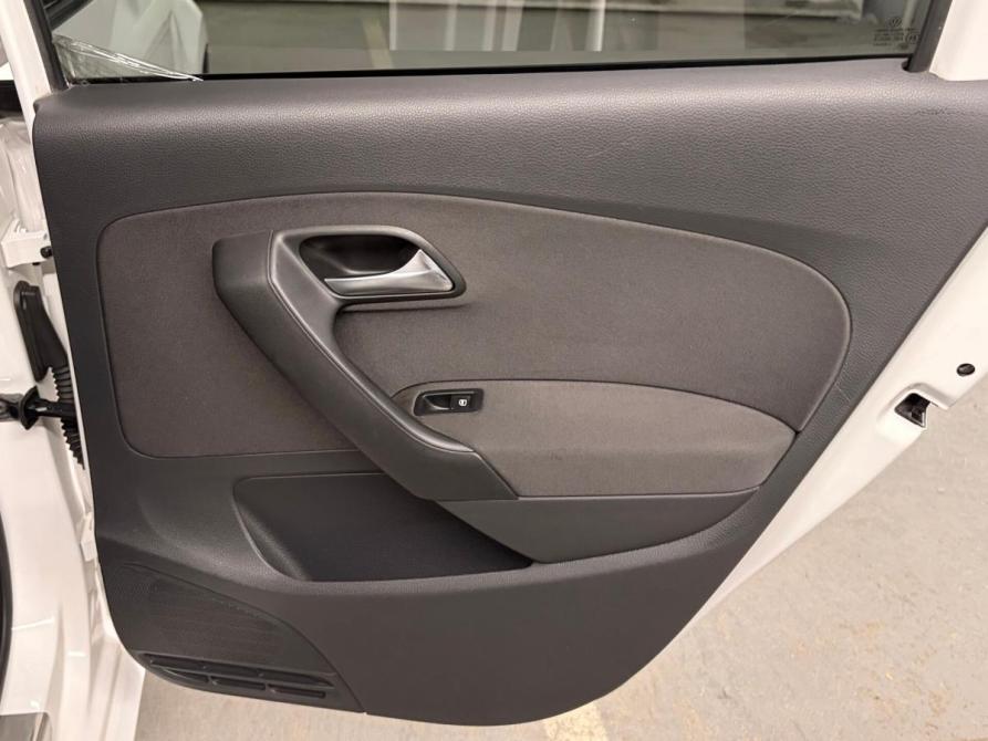 Volkswagen Polo V Екатеринбург  - изображение 19