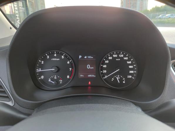 Hyundai Solaris II с пробегом 2018 года, цена 1 449 800 рублей, 68501 км, седан, Автокод Объявления