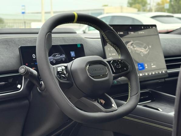 Lynk &amp; Co 07 I Рестайлинг с пробегом 2026 года, цена 5 600 000 рублей, 10 км, универсал, Автокод Объявления