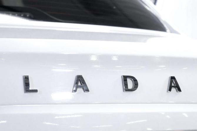 Lada (ВАЗ) Granta I Рестайлинг с пробегом 2023 года, цена 899 000 рублей, 35900 км, седан, Автокод Объявления