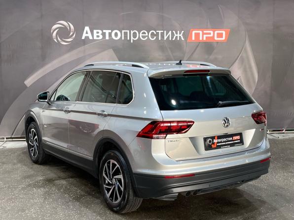 Volkswagen Tiguan II с пробегом 2018 года, цена 2 599 000 рублей, 159435 км, внедорожник, Автокод Объявления