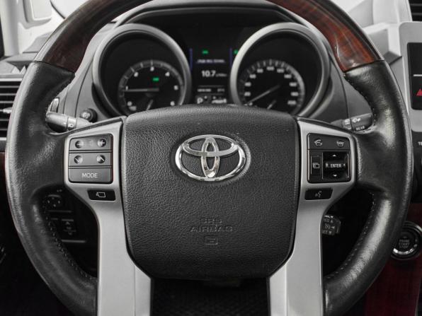Toyota Land Cruiser Prado 150 Series Рестайлинг 1 с пробегом 2016 года, цена 3 985 000 рублей, 135291 км, внедорожник, Автокод Объявления
