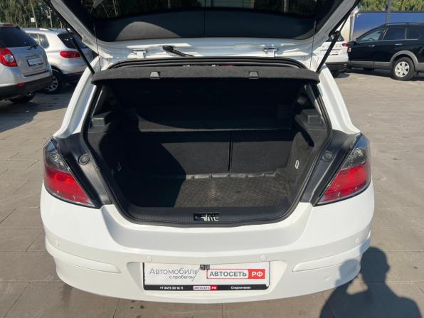 Opel Astra H Рестайлинг с пробегом 2011 года, цена 548 000 рублей, 202384 км, хэтчбек, Автокод Объявления