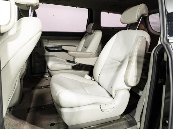 Kia Carnival III с пробегом 2017 года, цена 2 299 585 рублей, 152000 км, минивэн, Автокод Объявления