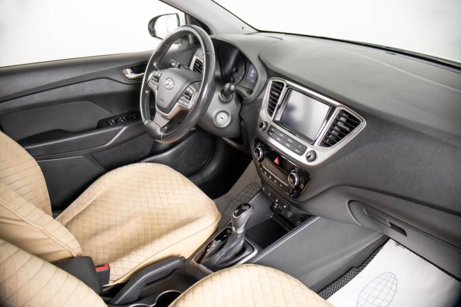 Hyundai Solaris II с пробегом 2019 года, цена 1 719 000 рублей, 78120 км, седан, Автокод Объявления