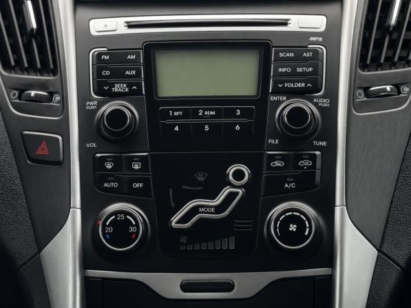 Hyundai Sonata VI (YF) с пробегом 2010 года, цена 999 000 рублей, 253704 км, седан, Автокод Объявления